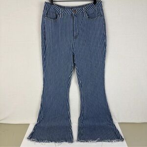 Judy Blue Super Flare Jeans Womens Size 15/32 Raw Hem Denim Boho Blue Stripe
